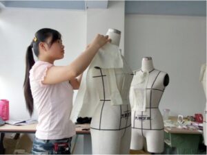 东莞工衣定做哪家靠谱？定制流程是怎样的？